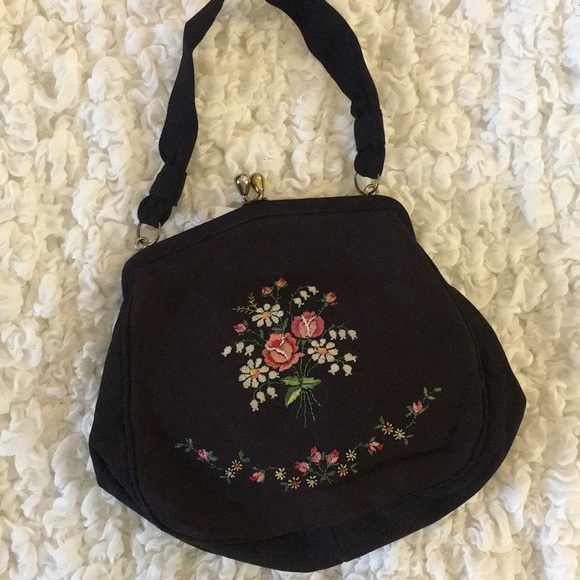 Vintage Embroidered Evening Bag - Picture 6 of 6